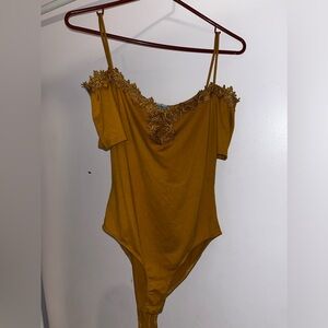 Size M bodysuit